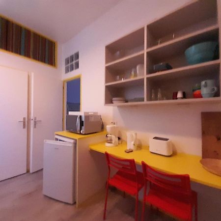 Residence Les Volets Bleus: Studio De 30 M² Classe 2 * ロシュフォール エクステリア 写真